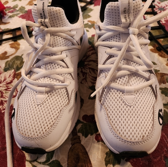 Champion athletic shoes - Picture 3 of 3